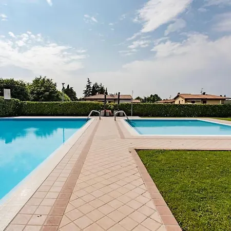 Deluxe Residencefull Relax דירה *
